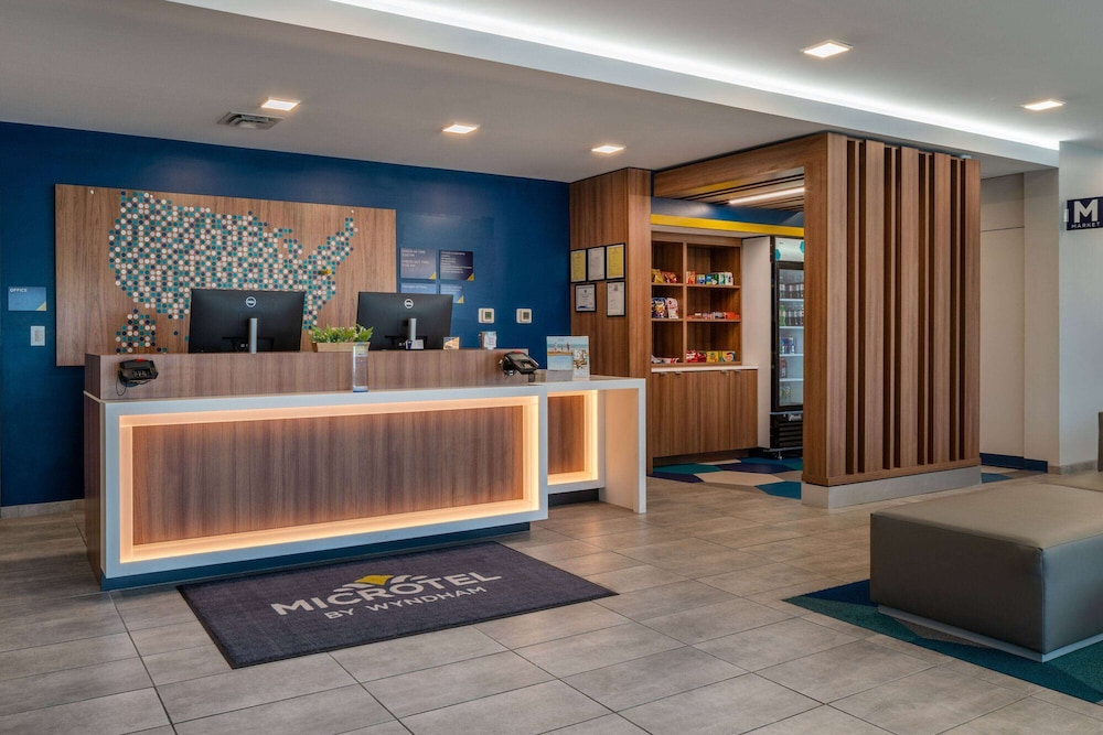 Microtel Inn & Suites by Wyndham Winchester 3/28