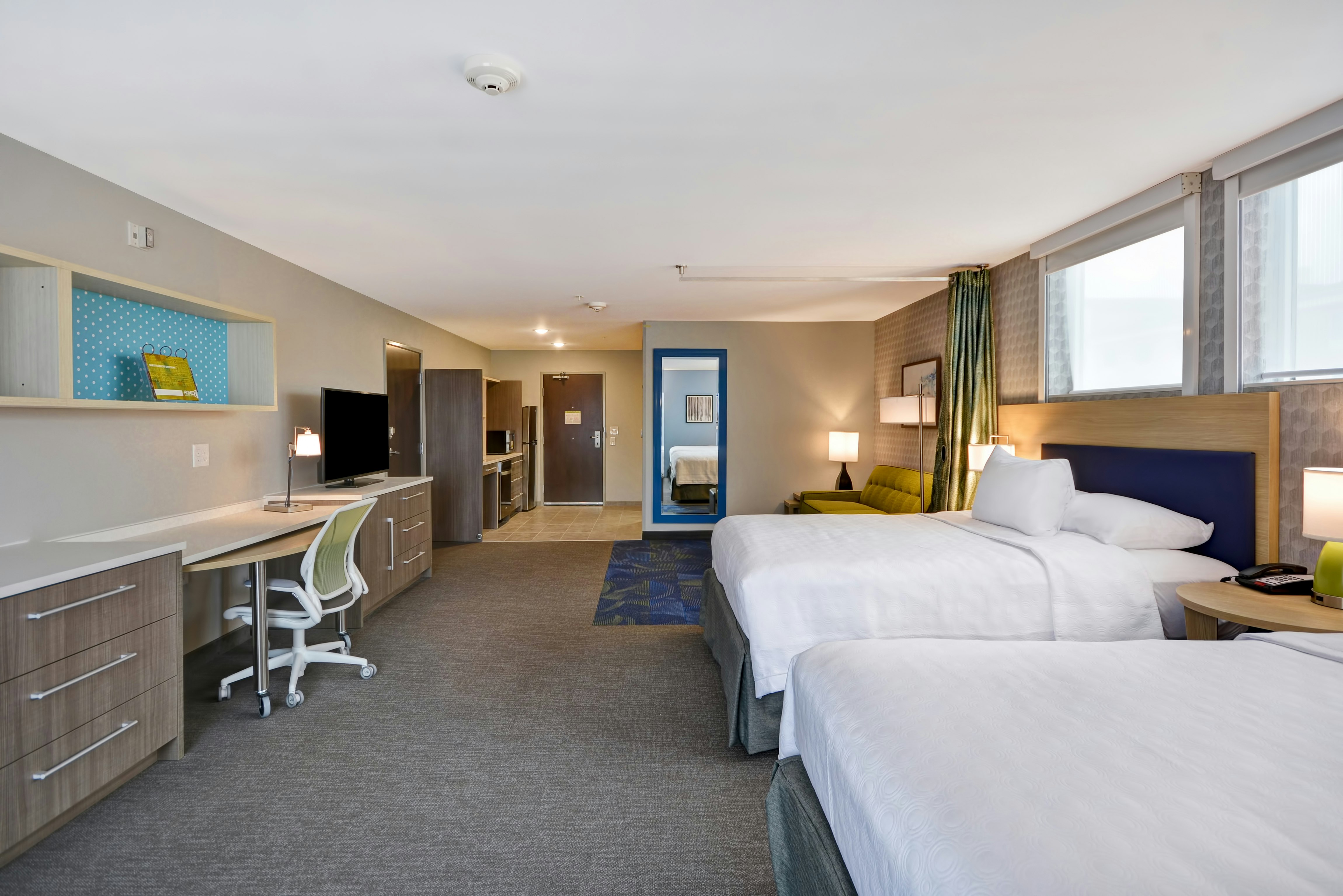 STUDIO, 2 QUEEN BEDS, ACCESSIBLE