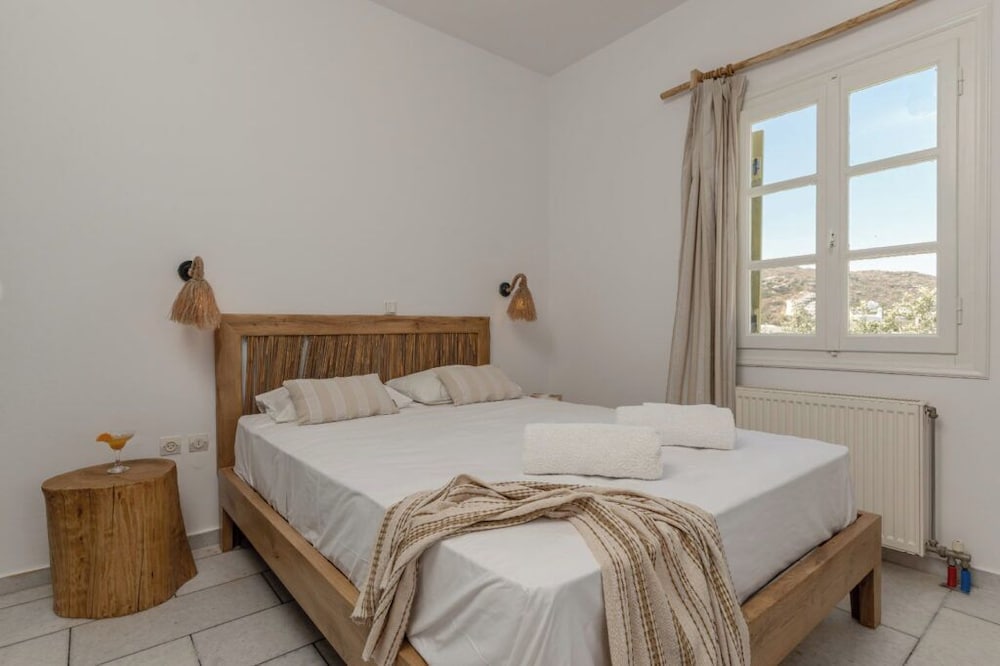apartment, sea view