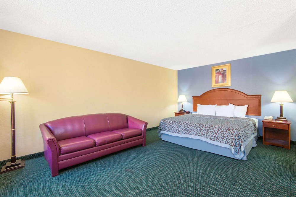 Blue Way Inn Suites Wichita East 13/37