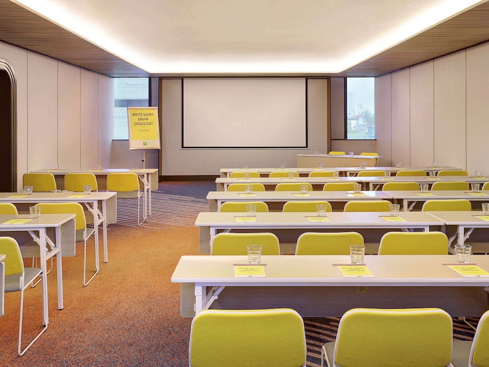 Ibis Styles Jakarta Tanah Abang Hotel 43/49