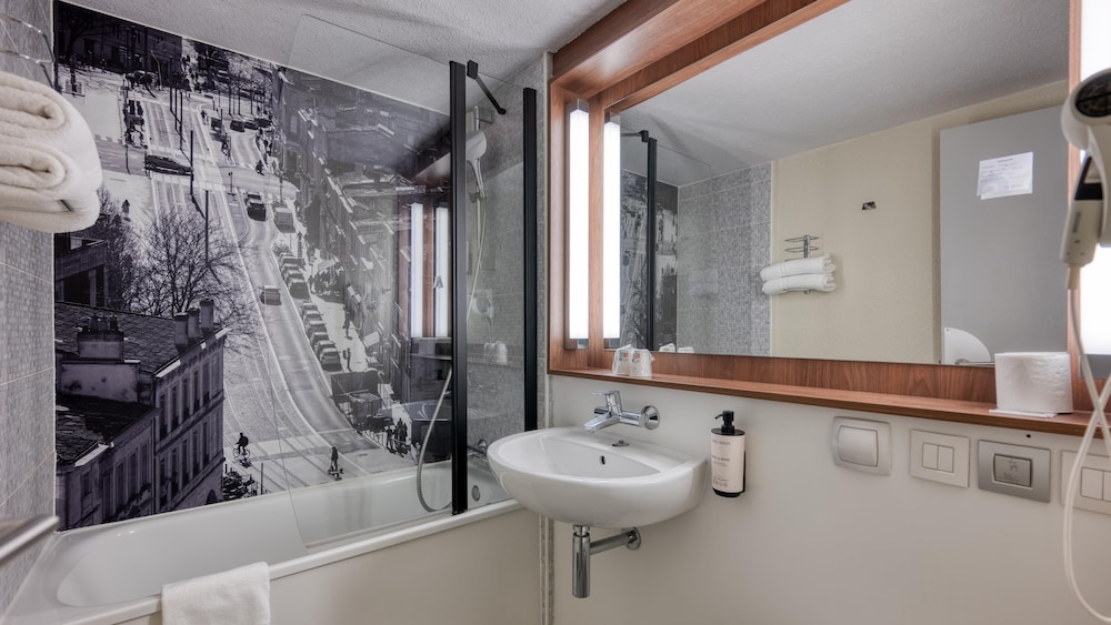 Hotel Campanile Bordeaux Est Artigues 66/67