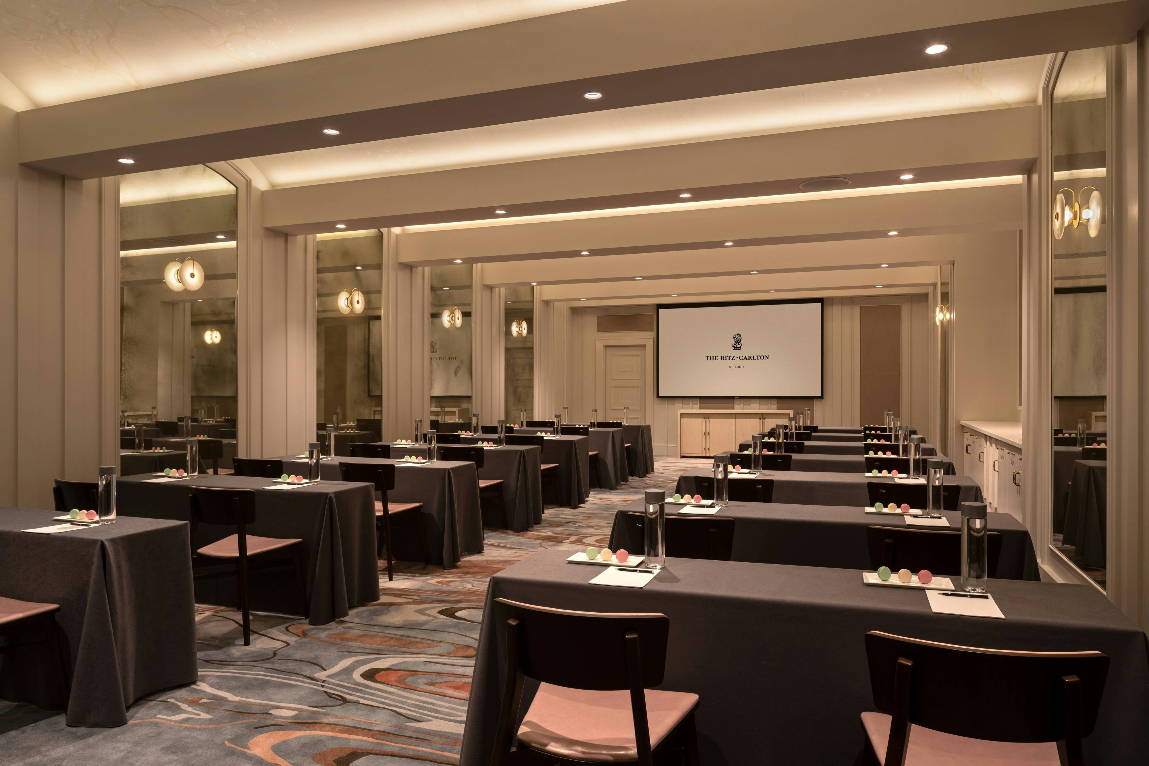 The Ritz-Carlton, St. Louis 38/41