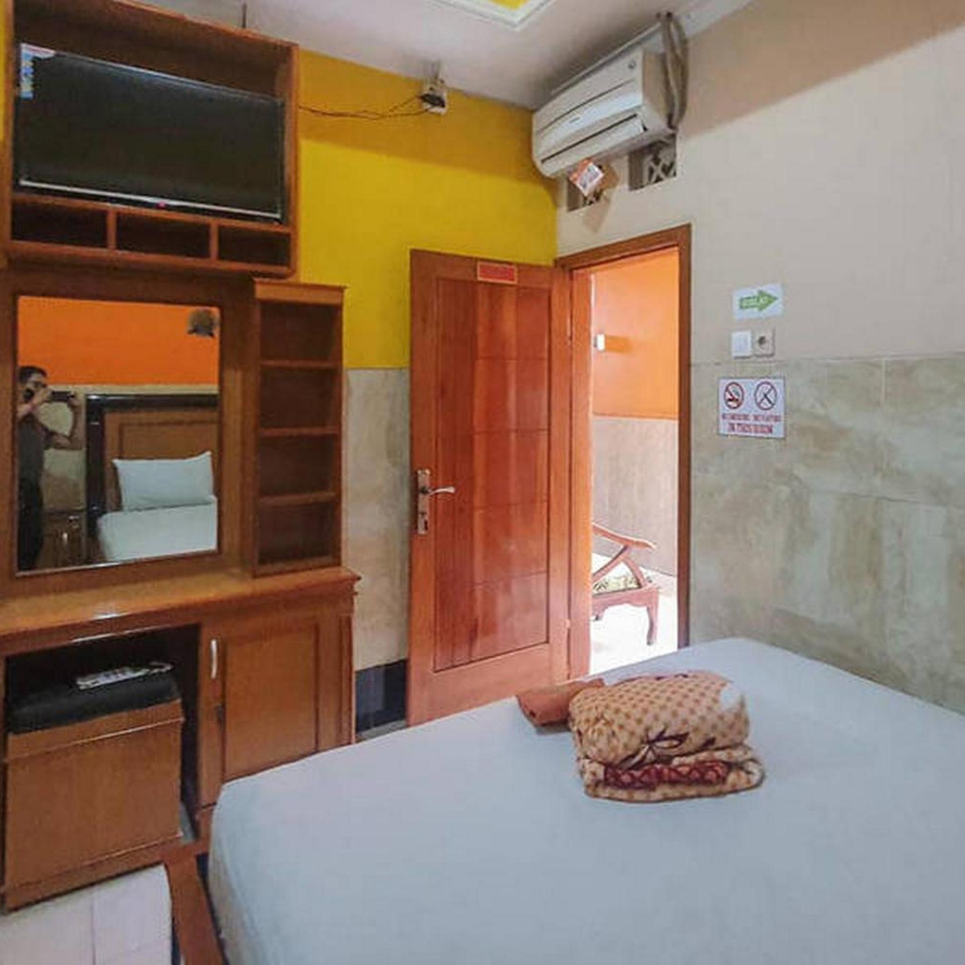 OYO 3727 Homestay Gayatri Sawojajar 20/57