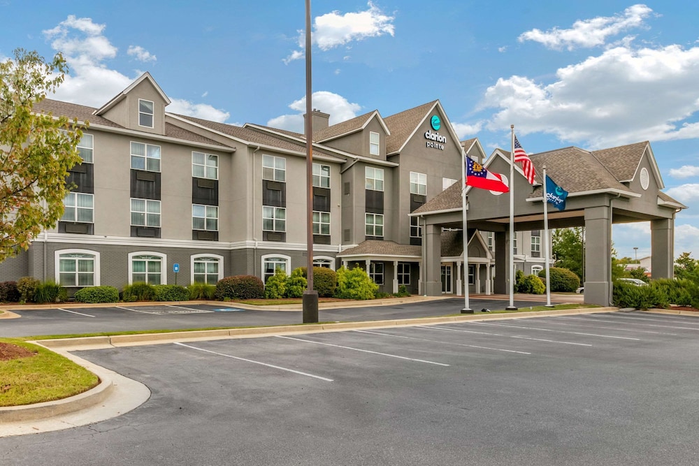 Clarion Pointe Columbus-Bradley Park 1/39