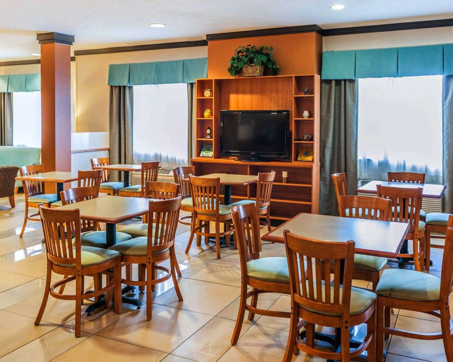Comfort Inn Avon-Indianapolis West 7/15