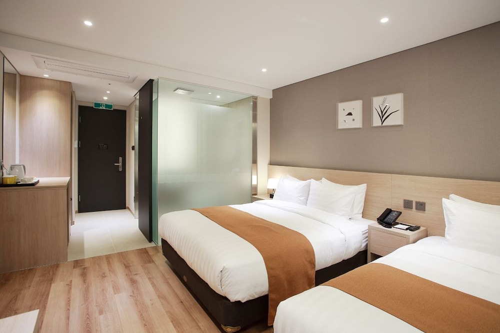 Gangneung City Hotel 34/61