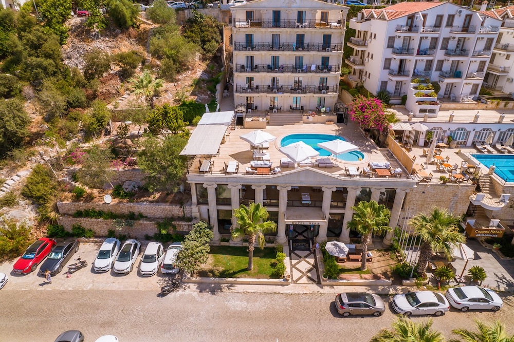 Hera Hotel 58/70