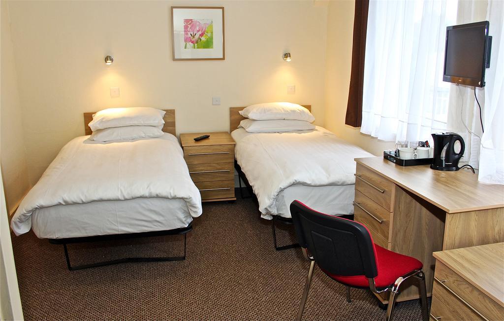 Central Hotel Golders Green 5/24