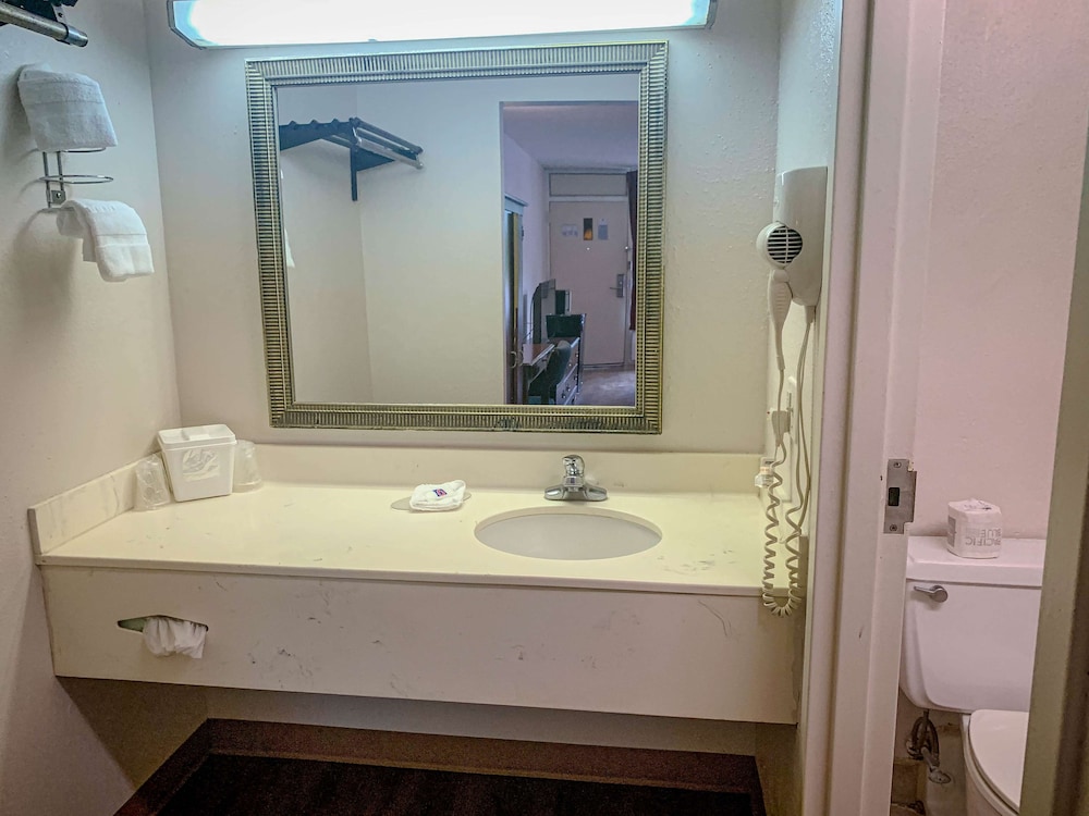 Motel6 Morgantown, WV 26/61