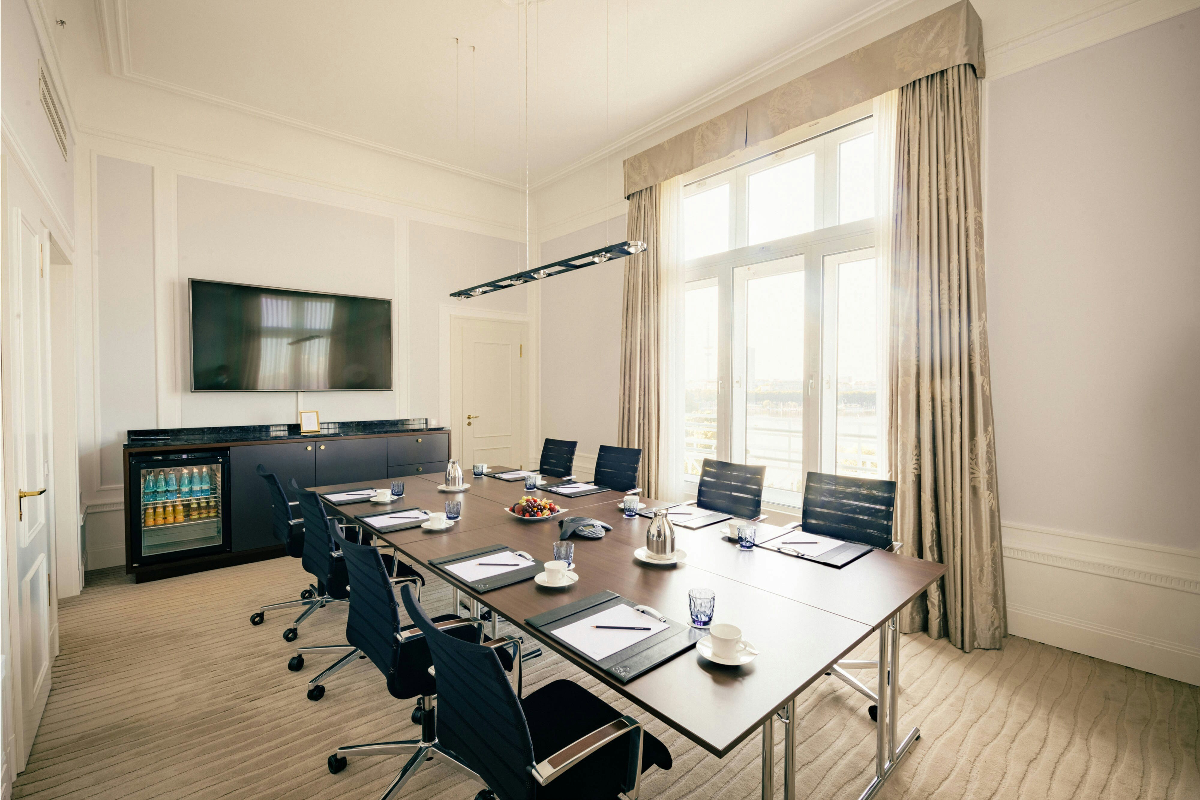 Hotel Atlantic Hamburg, Autograph Collection 39/42
