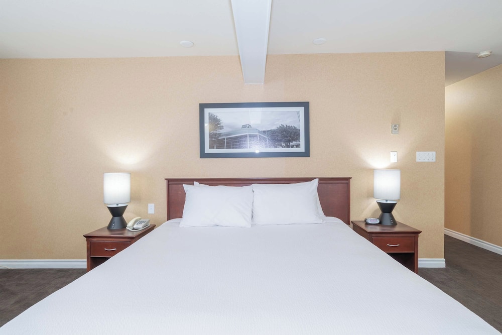 Sandman Hotel Castlegar 20/50