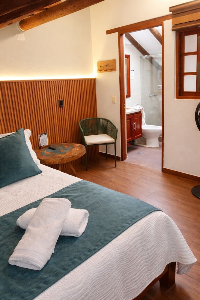 Hotel Boutique Cenit 23/49