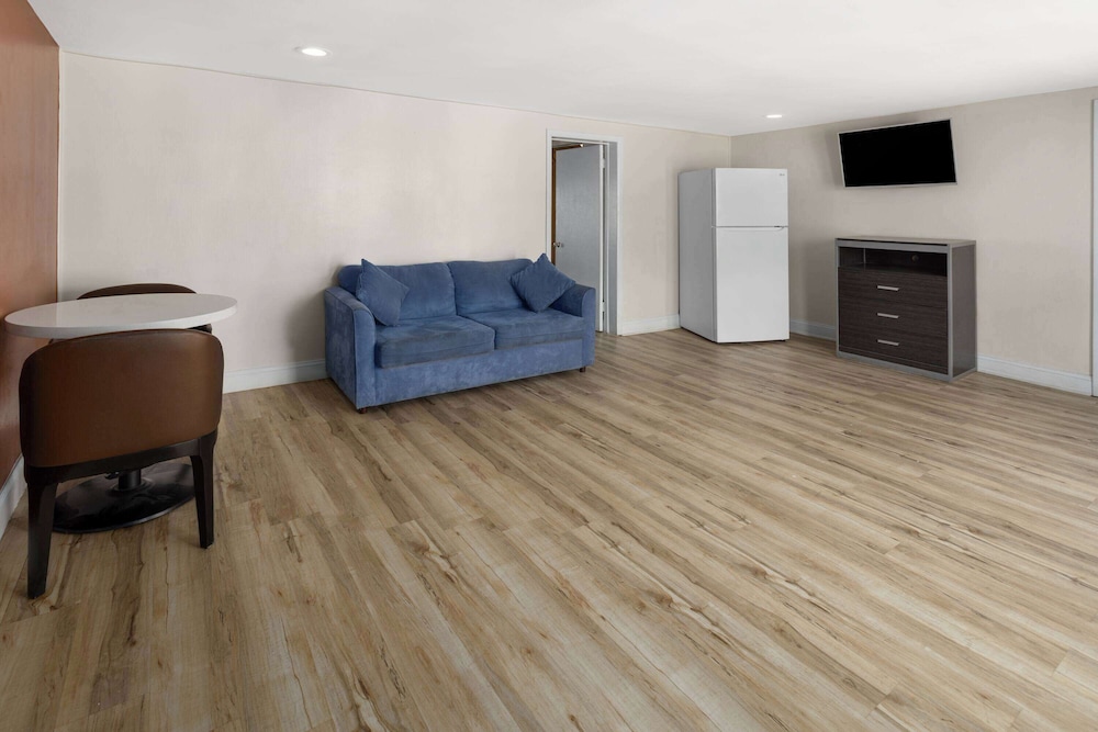 Wildwood Inn, a Travelodge by Wyndham 51/64