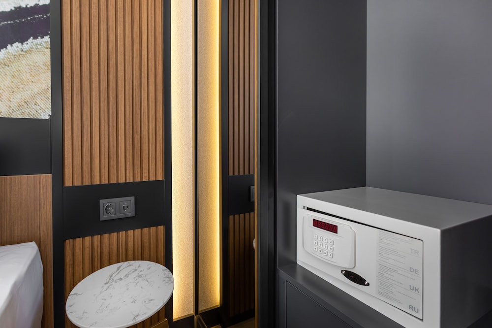 Nox Suite 41/69
