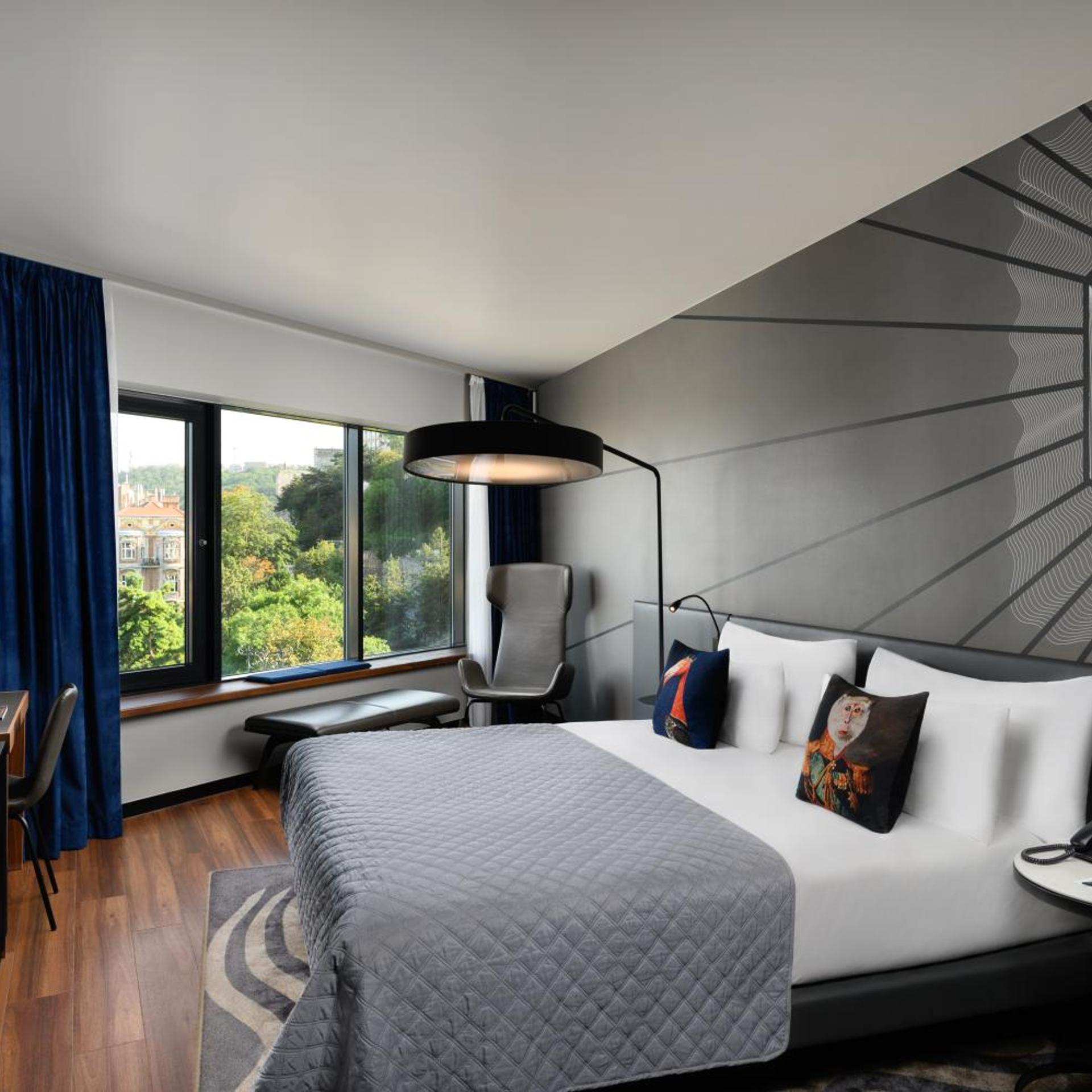 Room, Double Bed, Castle View