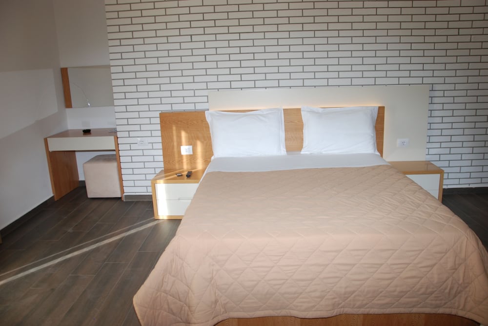 Sunrise Luxury Apartment 12/50