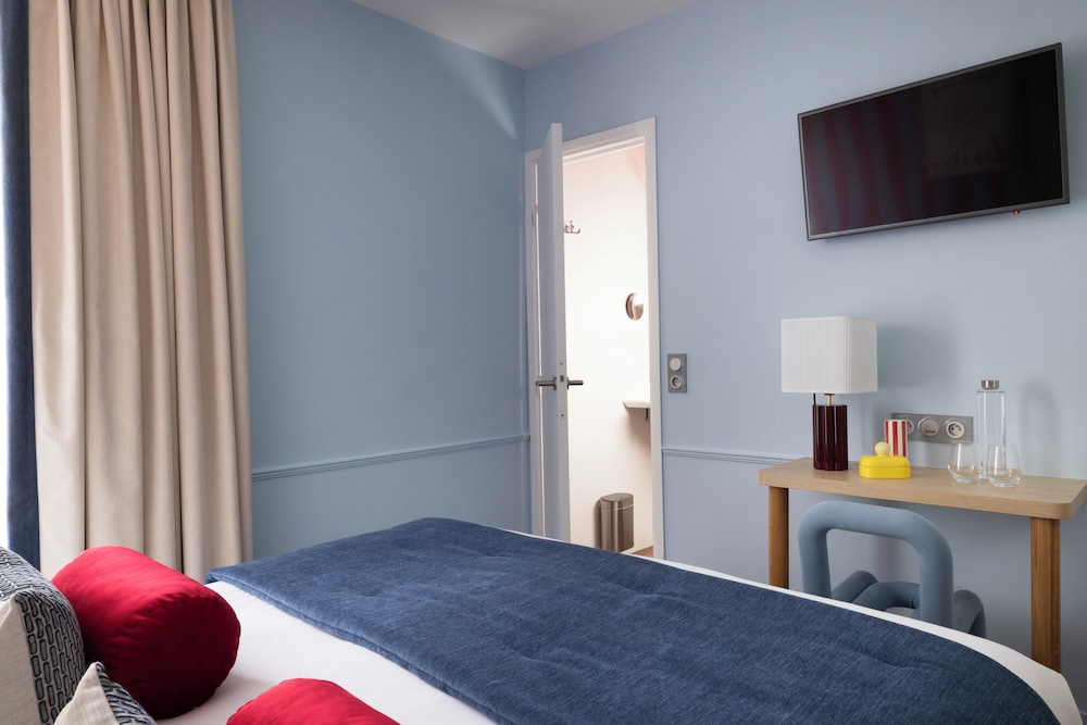 SUPERIOR, DOUBLE BED