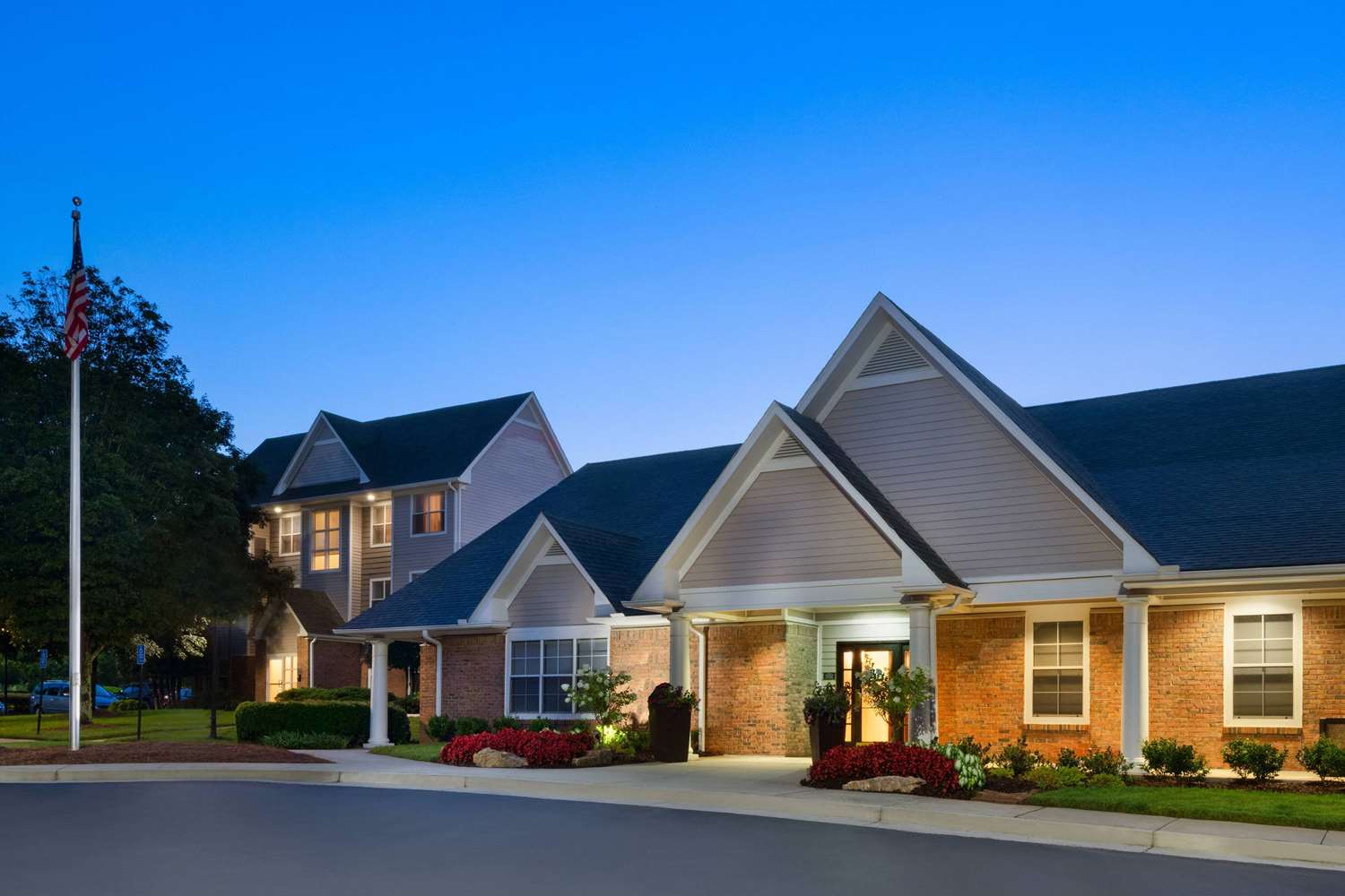 Sonesta ES Suites Atlanta Alpharetta North Point Mall 4/50