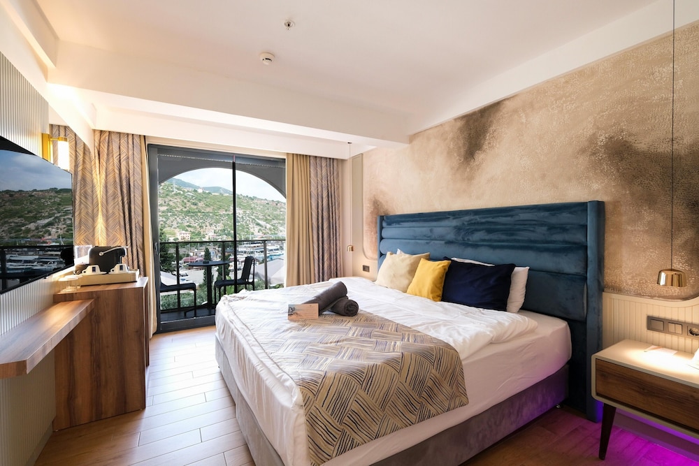 Superior, Double Bed, Sea View