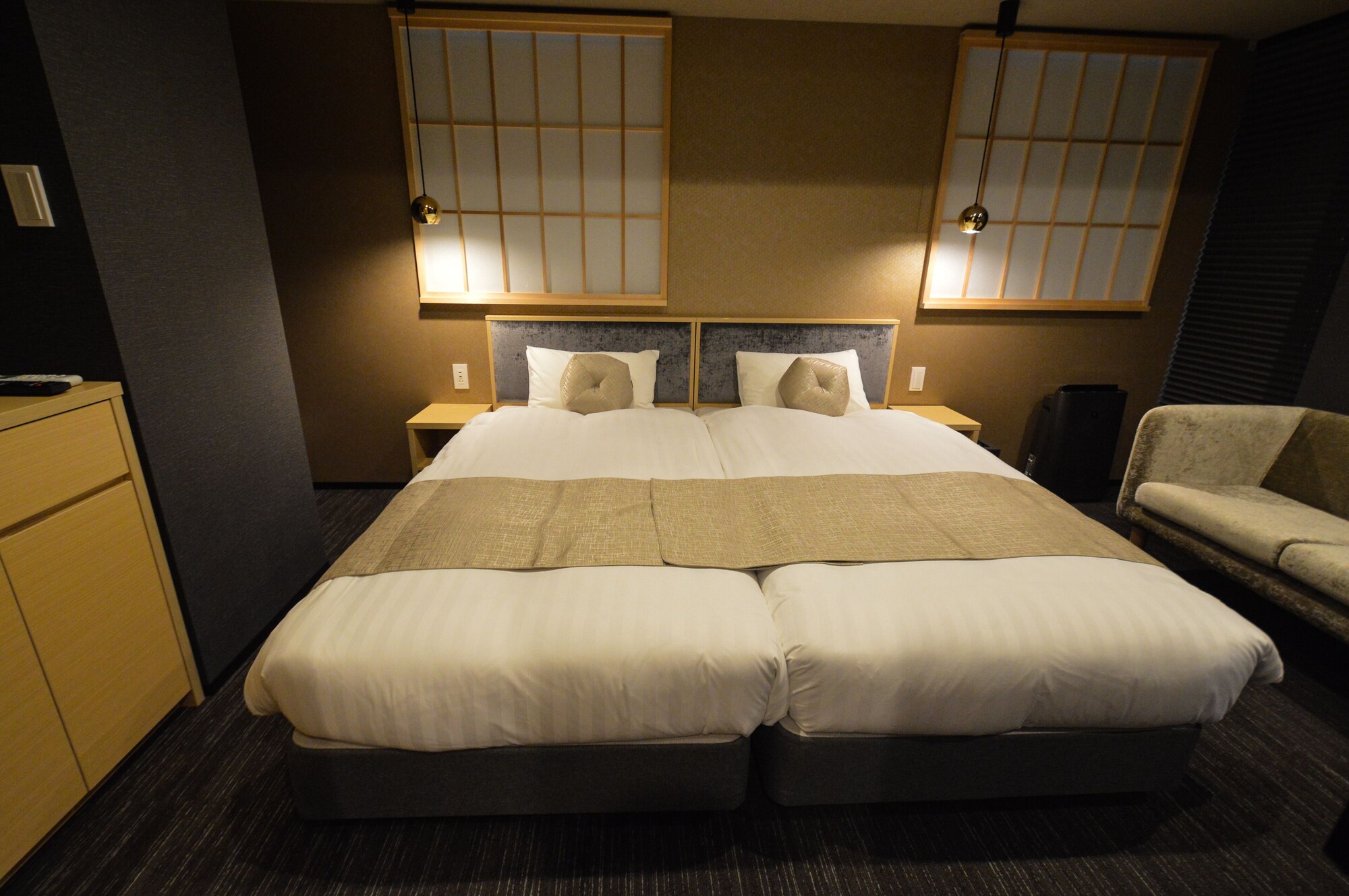 STANDARD, TWIN BEDS