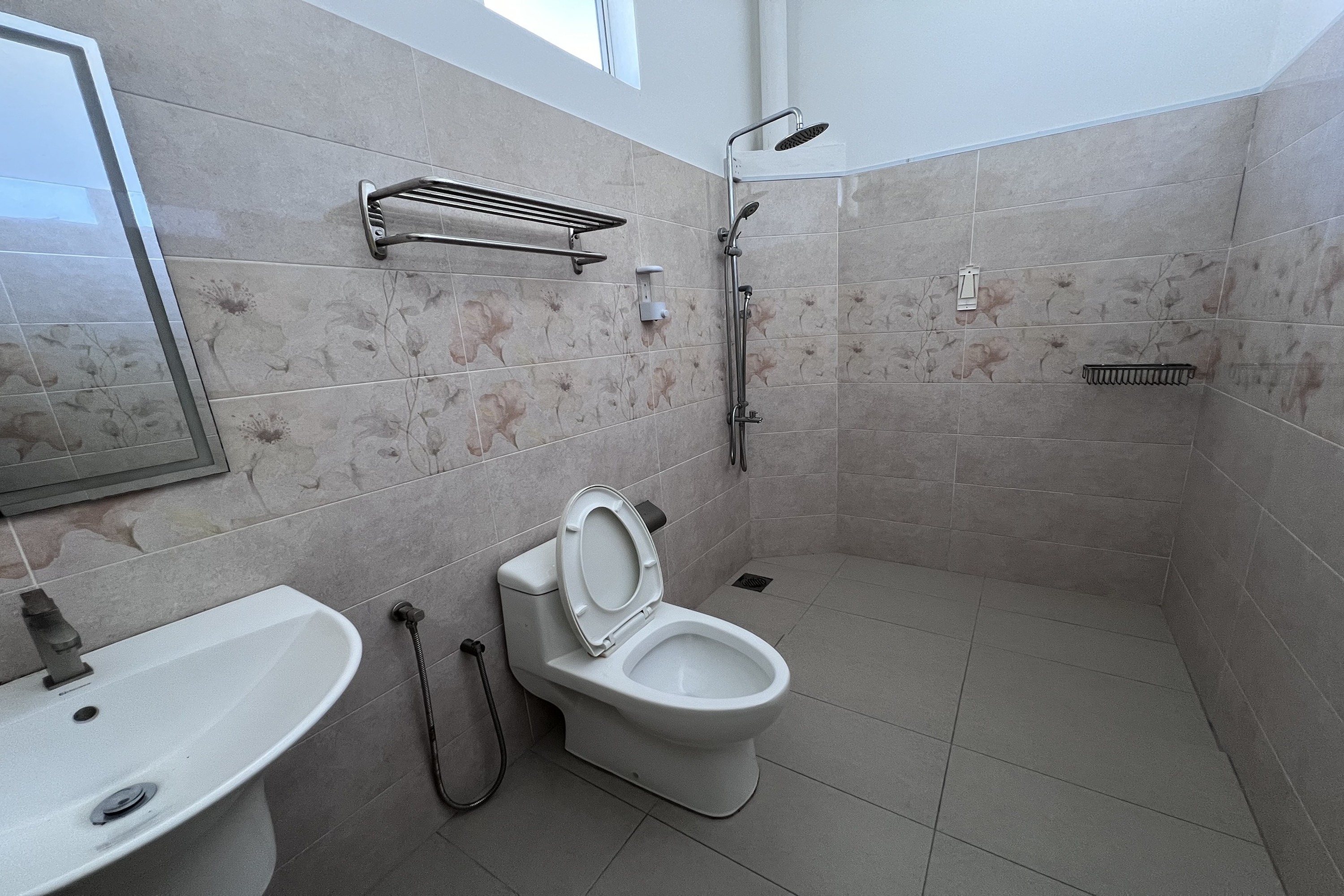 OYO 90135 Saujana Villa Cherok Paloh 46/48