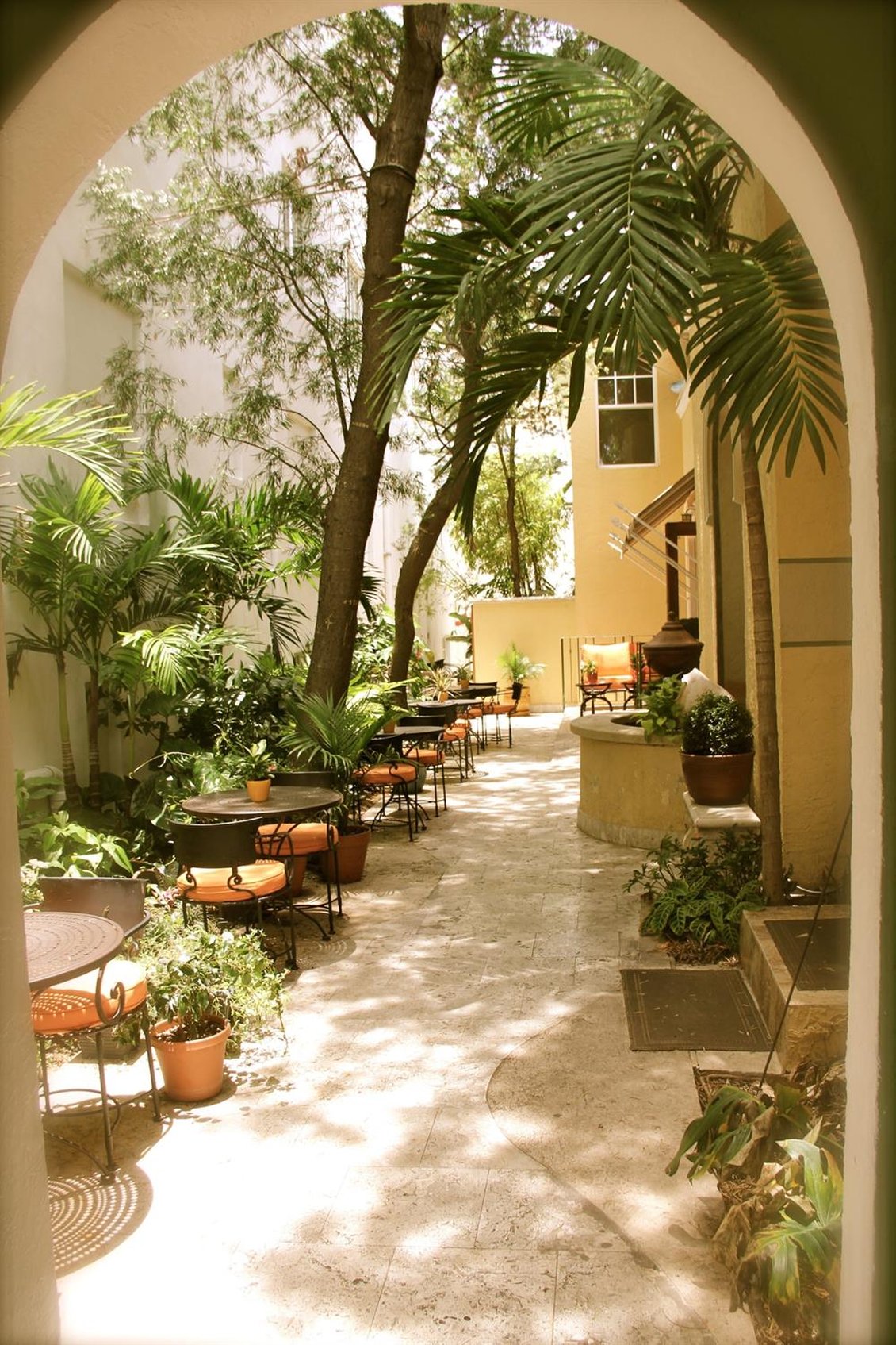 Hotel Impala Miami Beach FL 17/20
