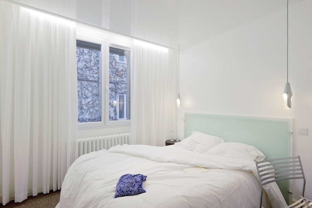 Hôtel Continental 5/32