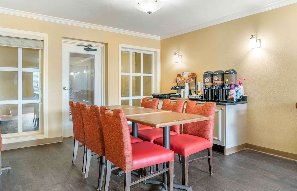 Extended Stay America - Detroit - Auburn Hills-University Dr 32/45