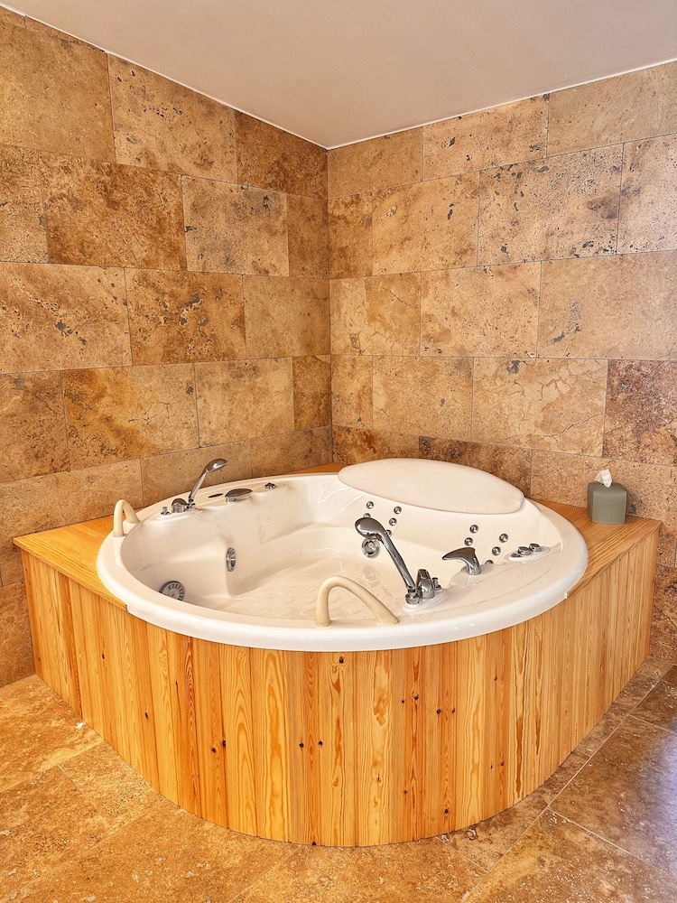 Boutique Hotel Comtal Empuries 25/50