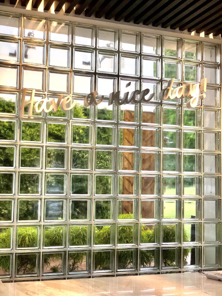 Hotel Everyday Life 3/66