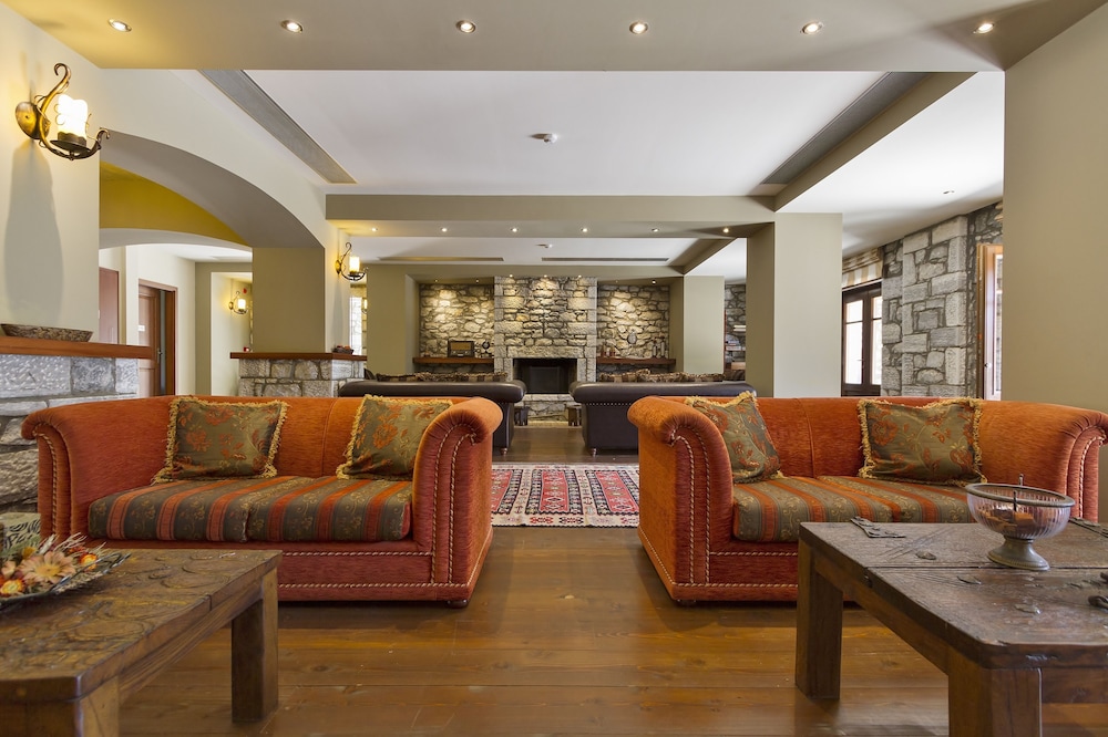 ITILO TRADITIONAL HOTEL 40/68