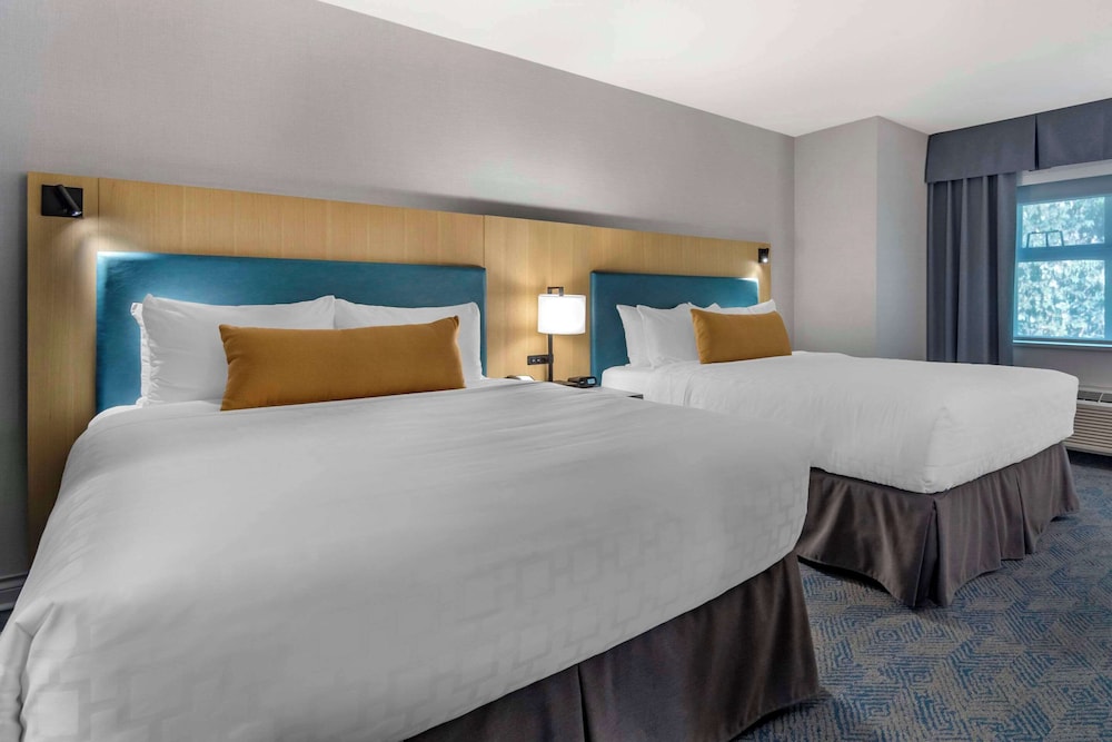 غرفة قياسية بسريرين كوين، Clarion Hotel & Conference Centre Abbotsford - Fraser Valley 4/6