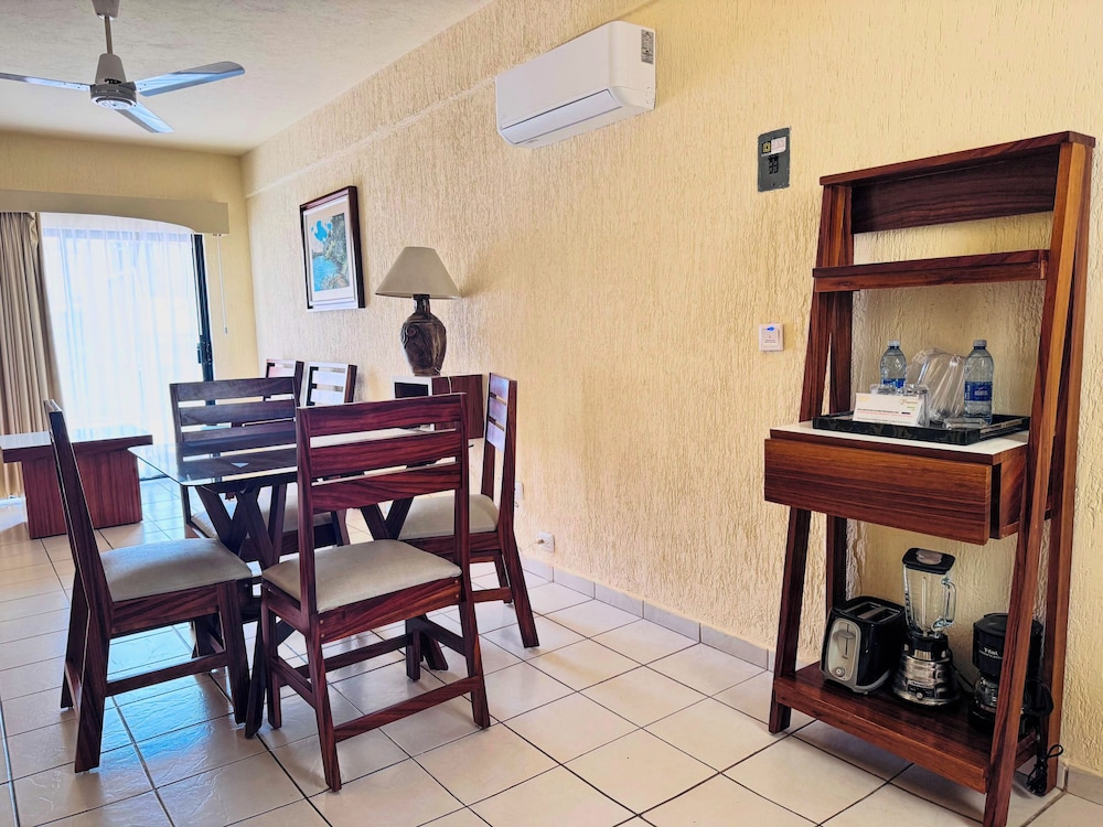 Hotel Tropicana Vallarta 7/50