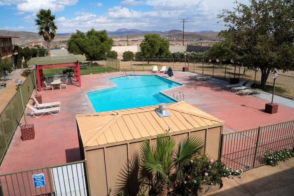 California Inn 32/41