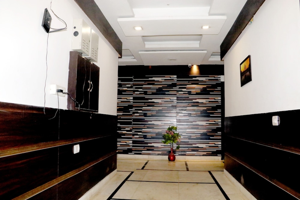 HOTEL RIYA PALACE 7/50
