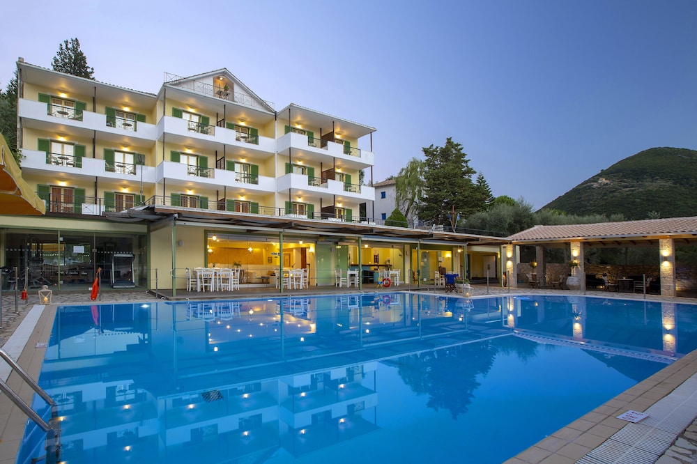 Hotel Cleopatra Beach 9/58