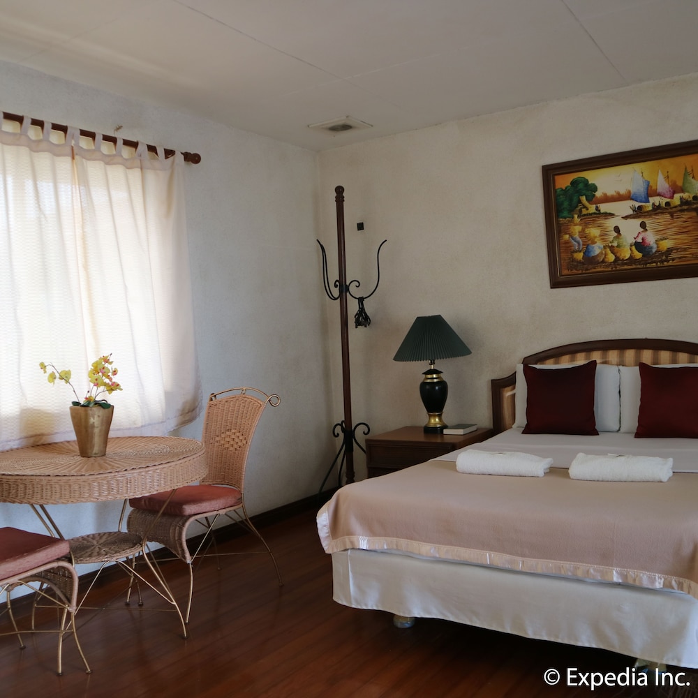 City Of Springs Hotel 15/35