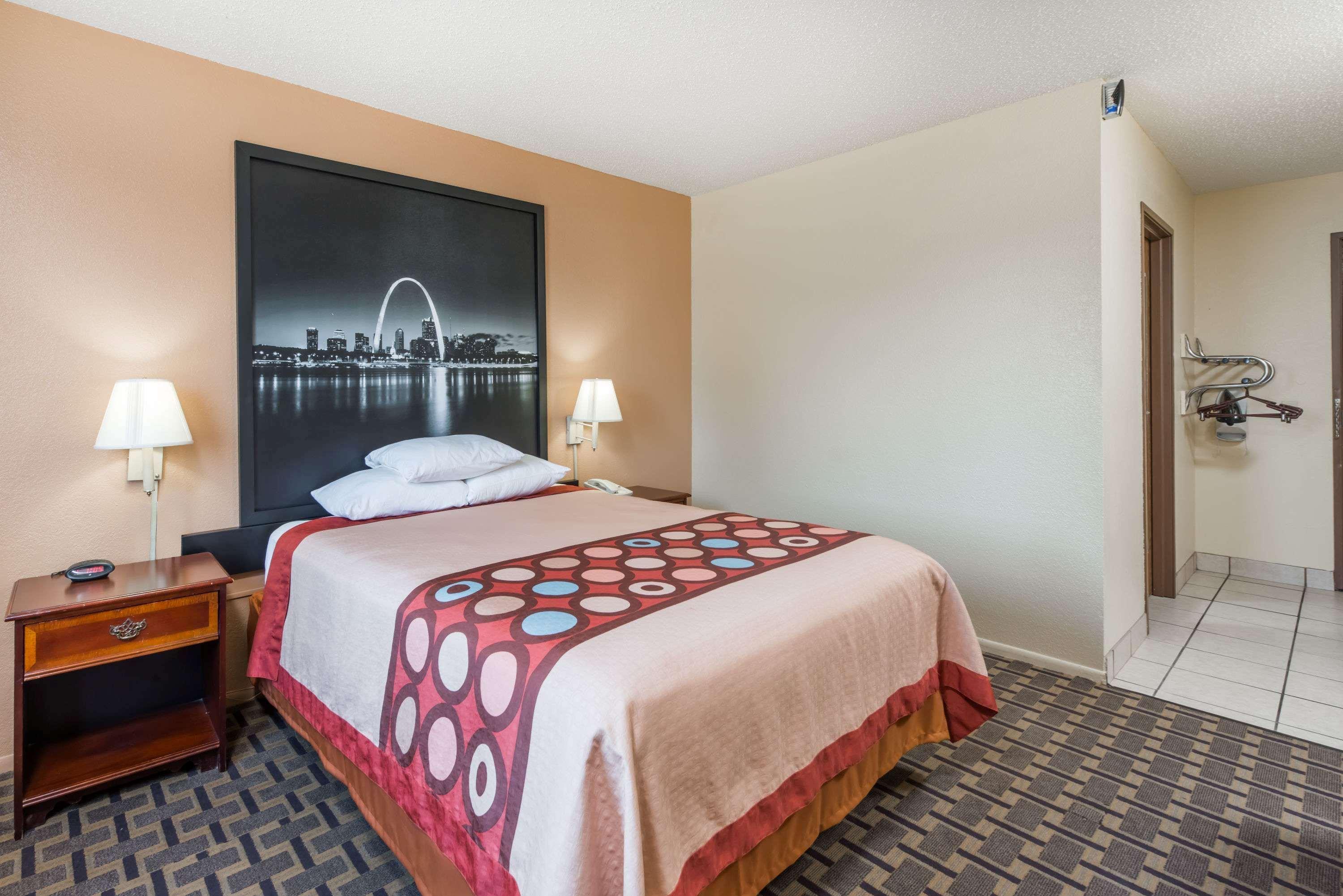Room, Queen Bed, Smoking