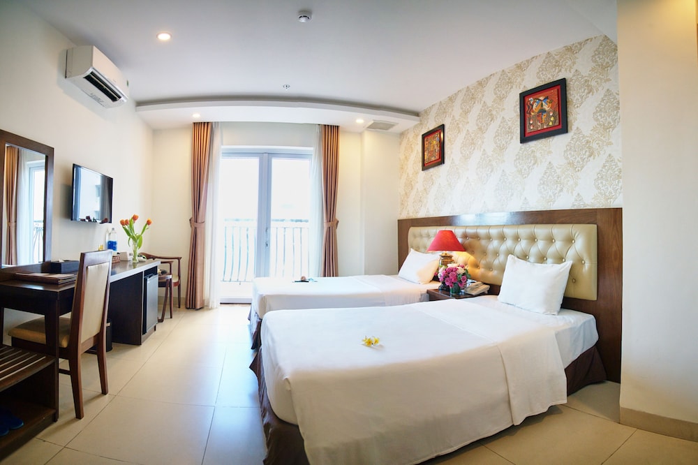 ROOM, QUADRUPLE, SEA VIEW, BALCONY