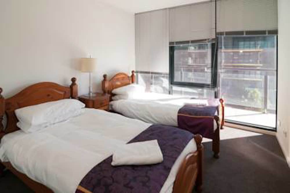 Nook Melbourne 173 City Road 18/71