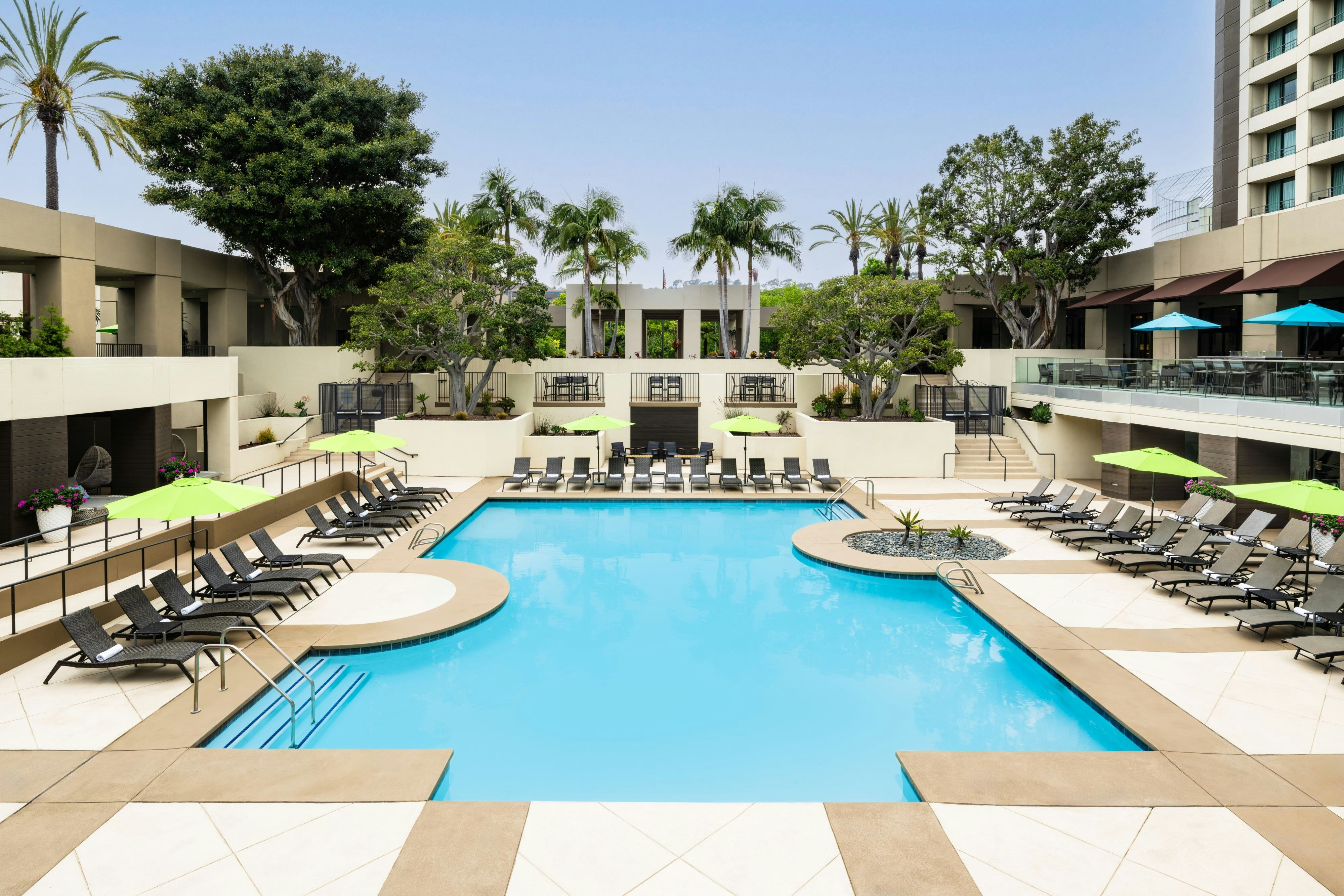 San Diego Marriott Mission Valley 56/58