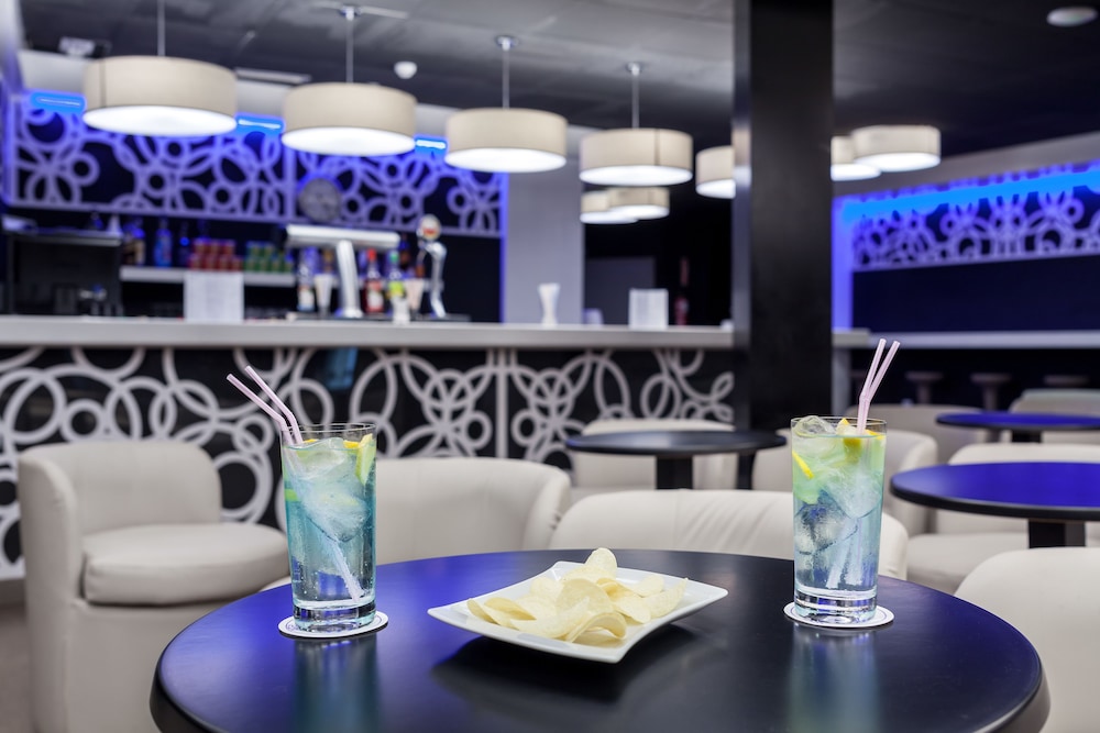 Playaolid Suites And Apartments 30/45