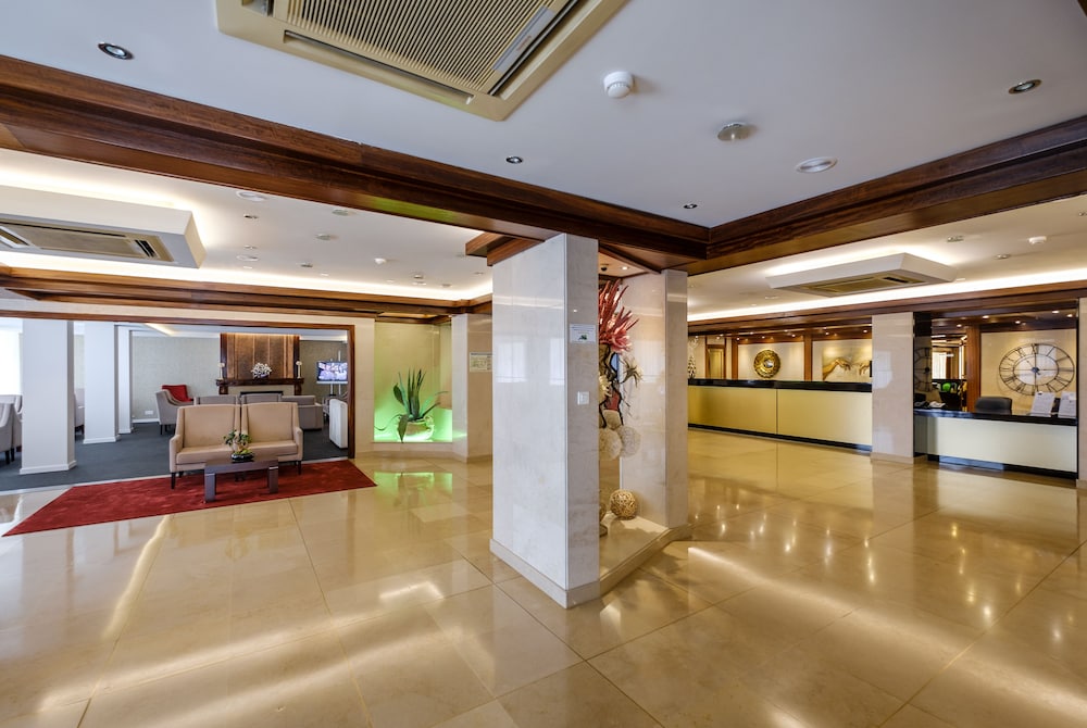 Lobby at Hotel Regina Fatima, FATIMA