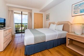 3 Bedrooms, Deluxe, Suite, Partial Ocean View, Kitchen
