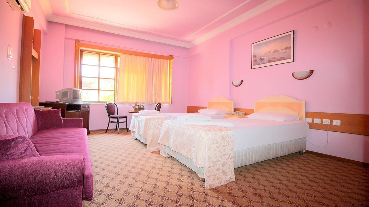Suite, Multiple Beds، Karyatit 8/10