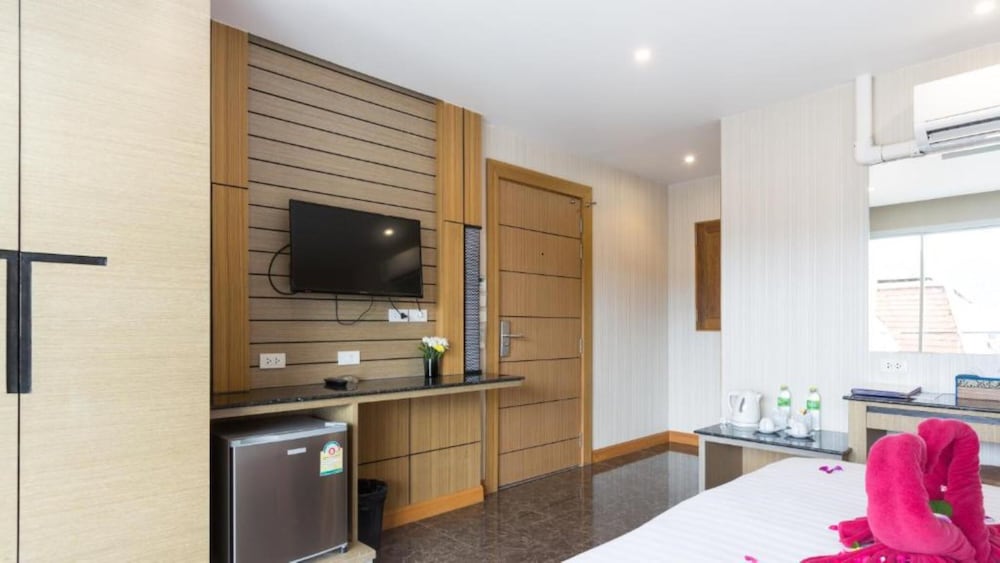 Anda Beachside Hotel 75/85