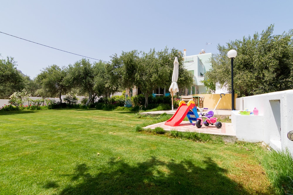 Villa Athena 38/77