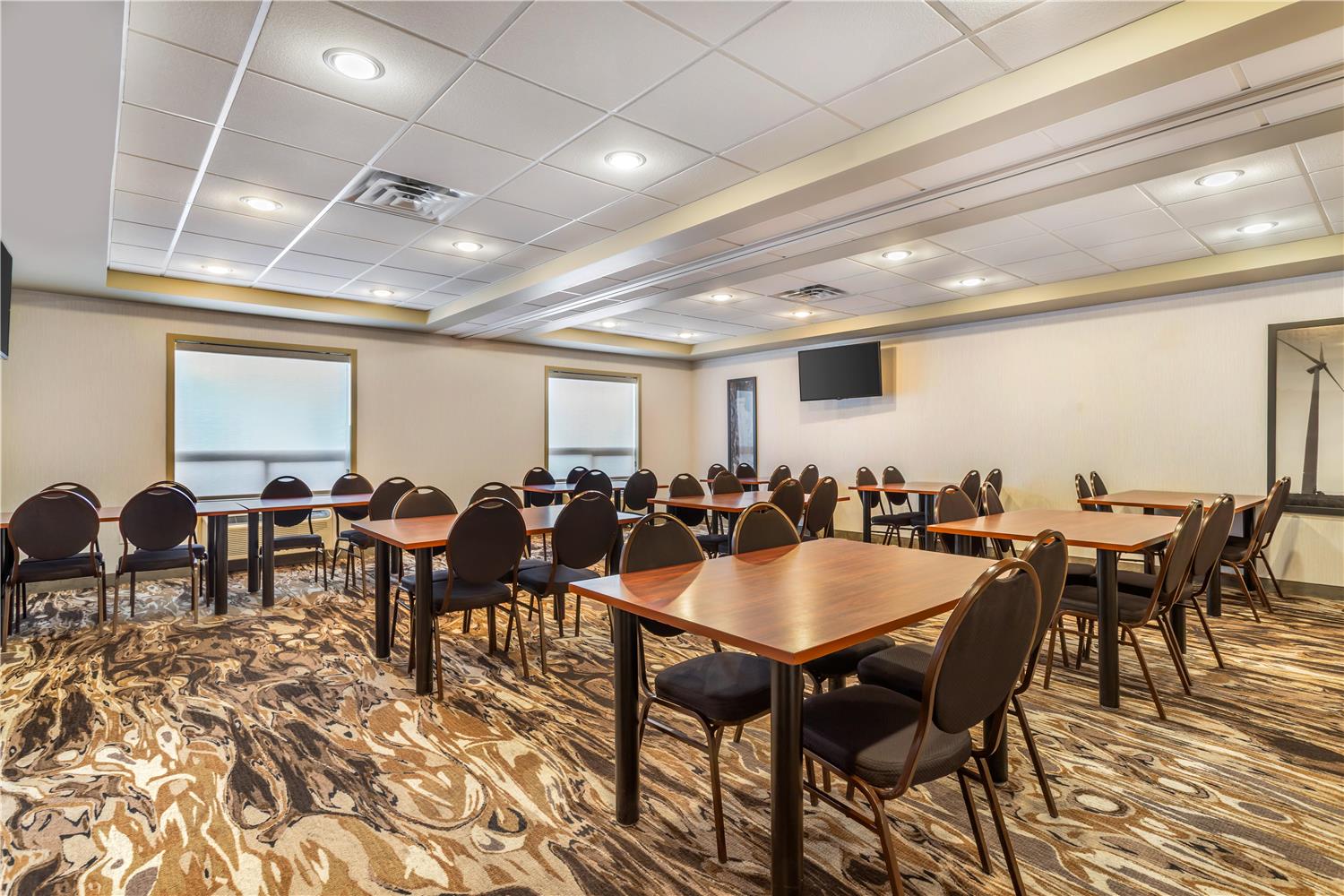 Best Western Plus Service Inn and Suites 50/56