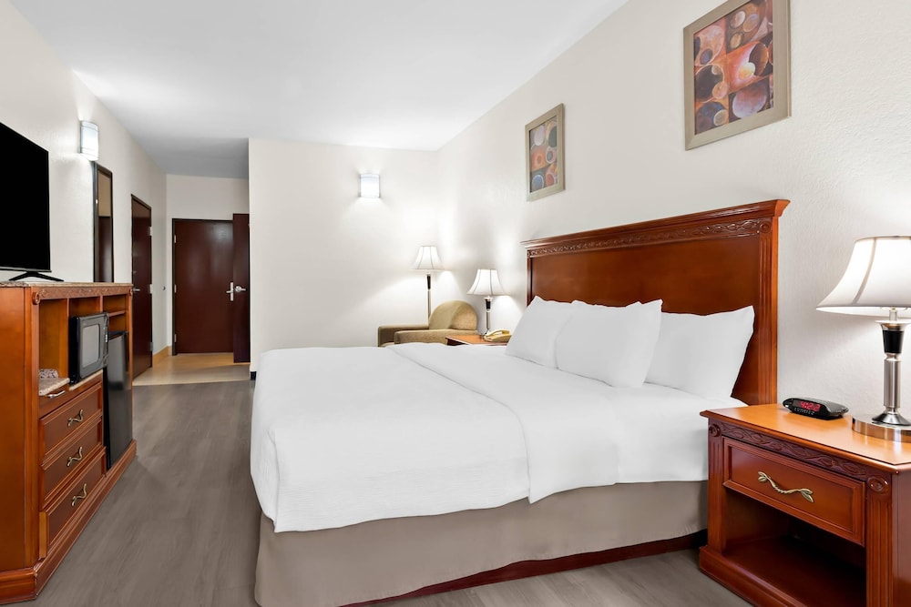 Upgrade, King Bed